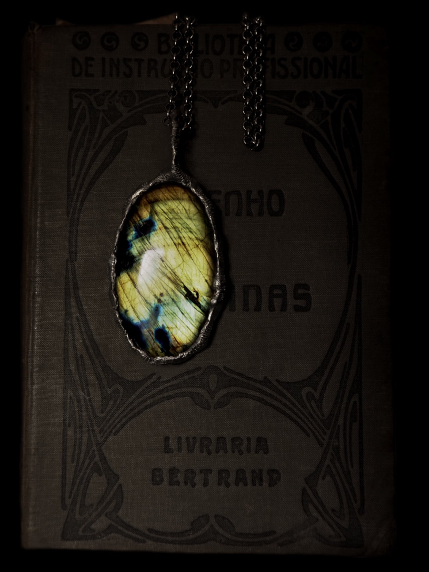 LABRADORITE